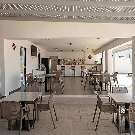 Evripus 3* Naxos City